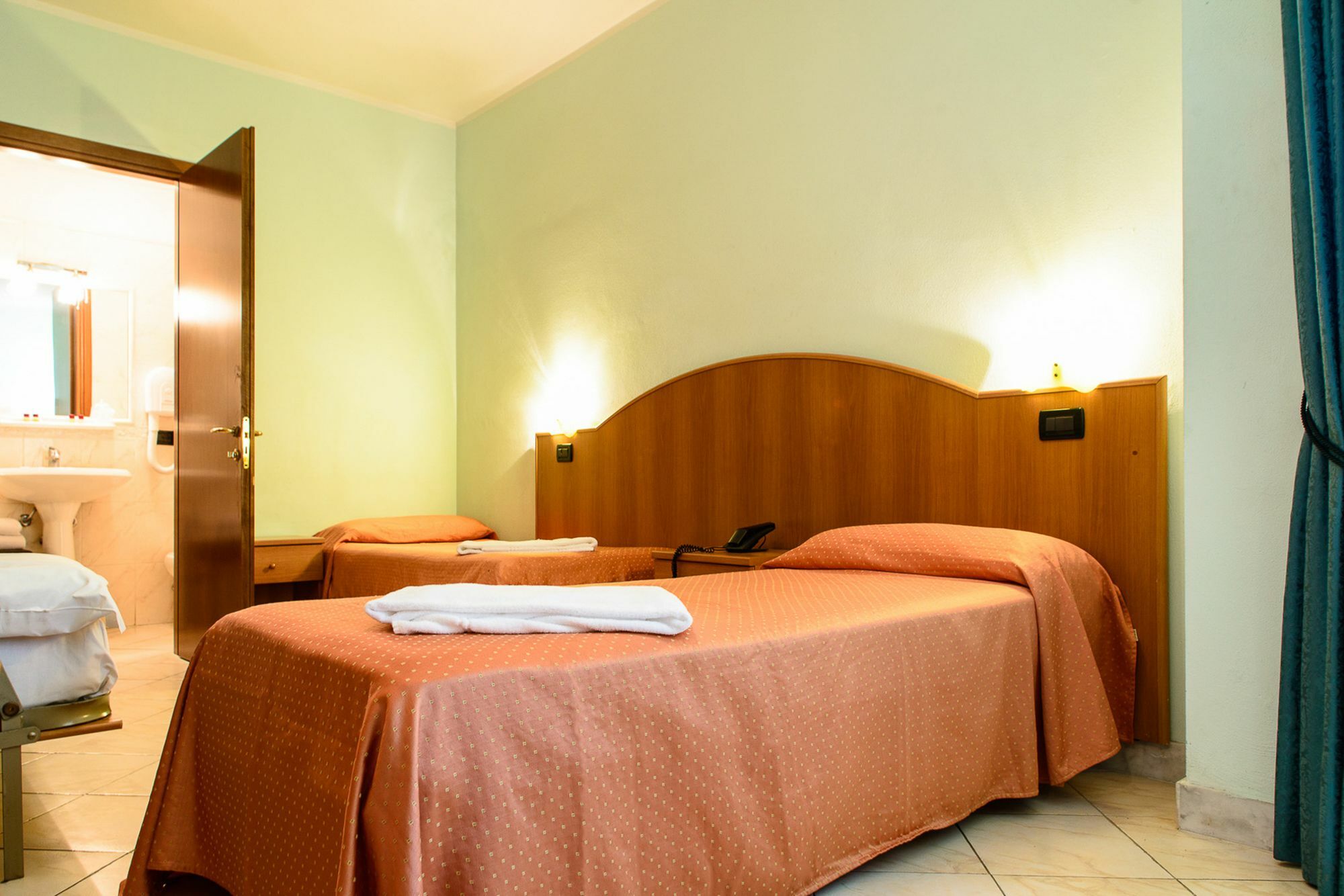 Hotel Villa Adriana Viareggio Exterior photo